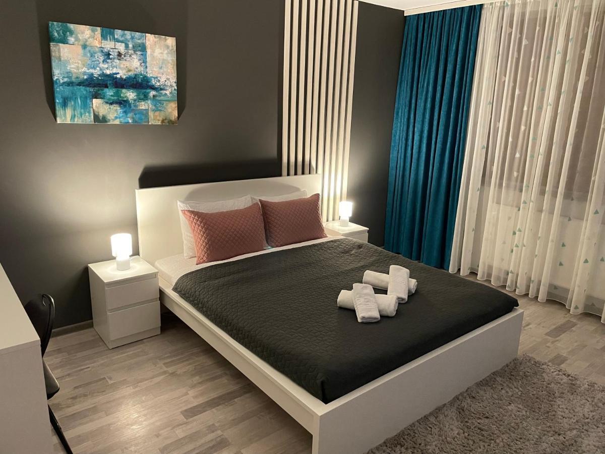 Royal Apartment Braşov Extérieur photo