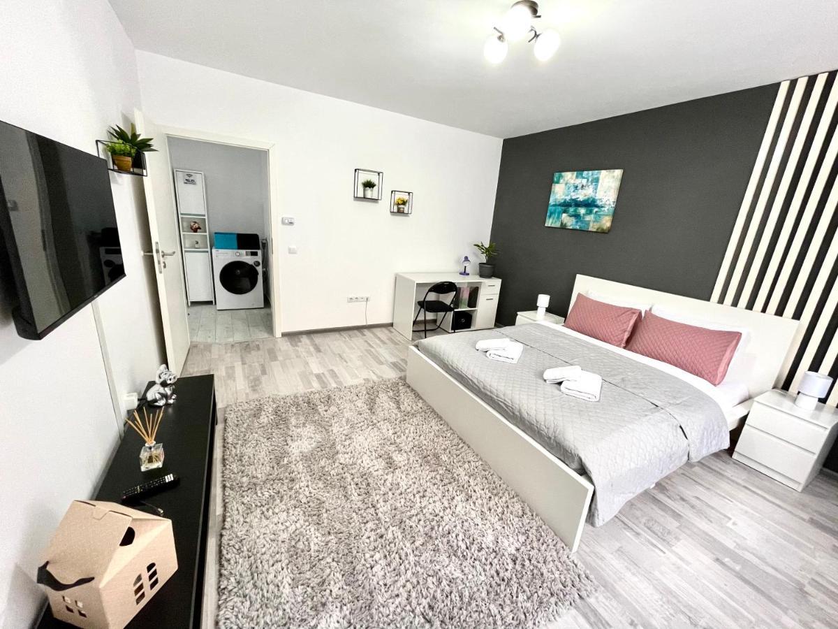 Royal Apartment Braşov Extérieur photo