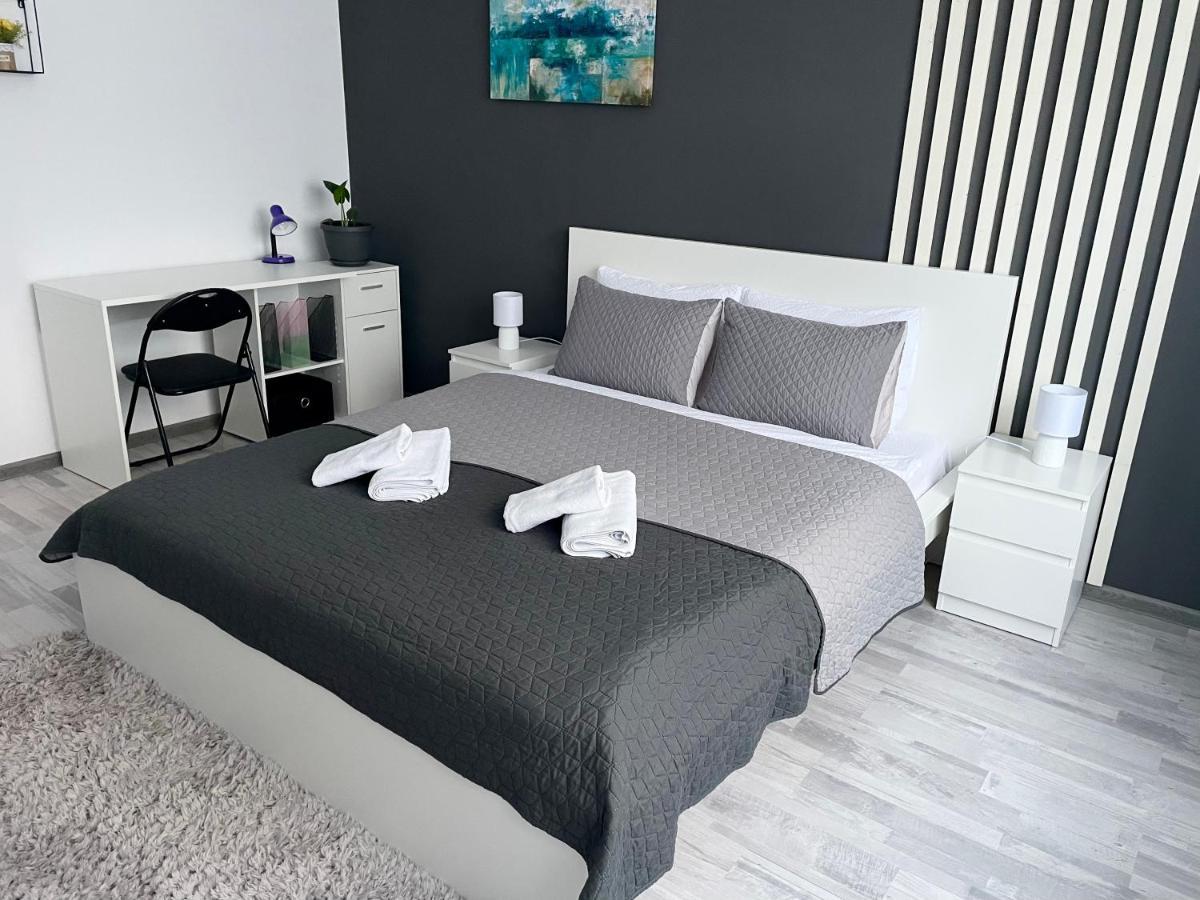 Royal Apartment Braşov Extérieur photo